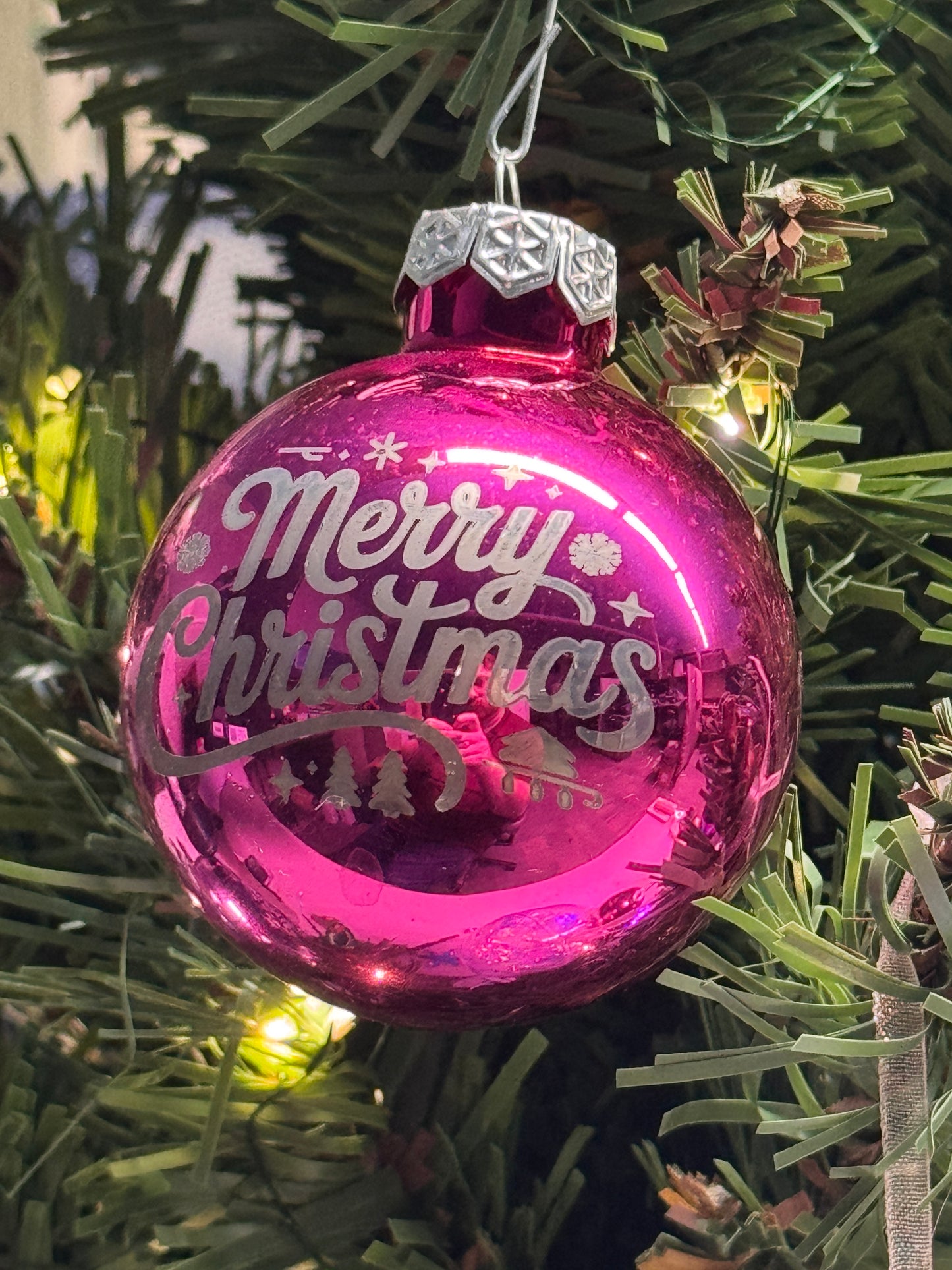 Personalized Custom Engraved Glass Ball Ornaments – Perfect for Holiday Decor and Gifts