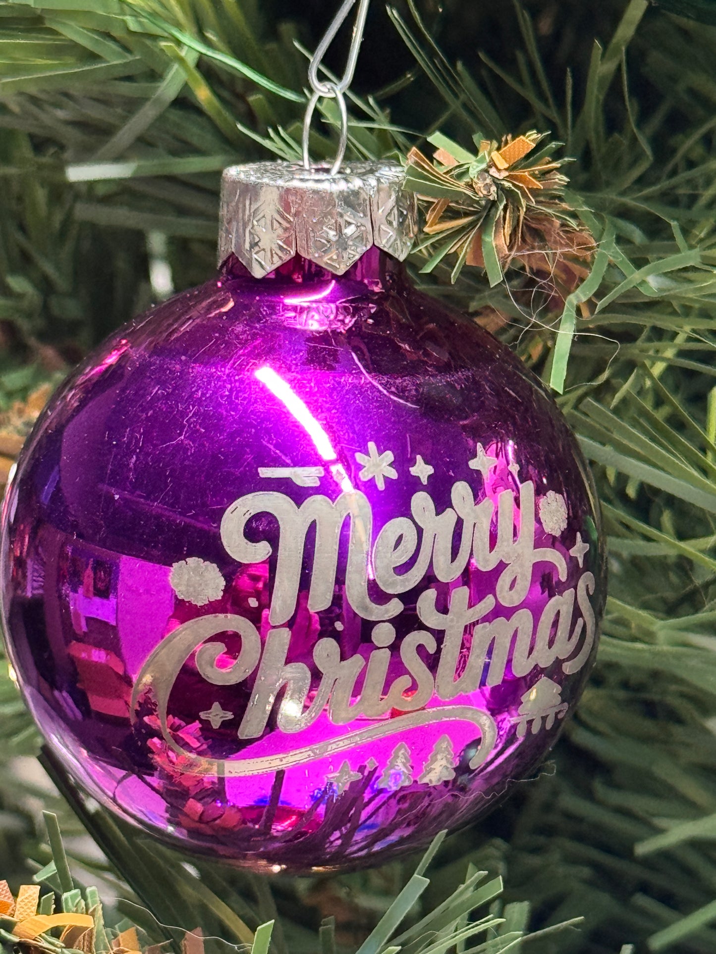 Personalized Custom Engraved Glass Ball Ornaments – Perfect for Holiday Decor and Gifts